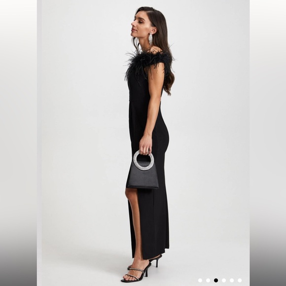 Feather trim evening gown - Picture 2 of 9